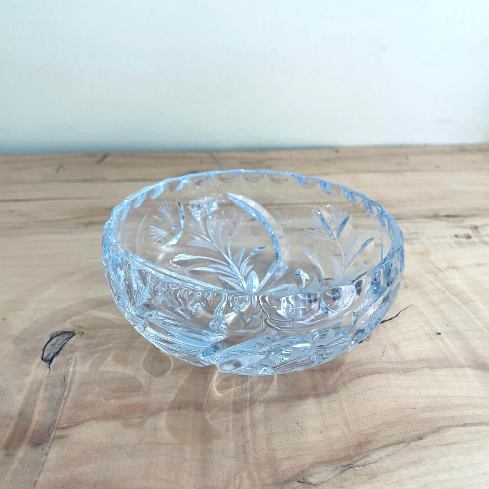 Antiq 1910 ABP Cut Crystal Glass Petite Coupe Bowl Candy Trinket Dish Thistle